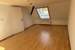 Dachgeschoßwohnung Saarbrücken Ensheim - 2 Zimmer, 130 m&sup2;, 1.000&euro; | Angebot:26162666