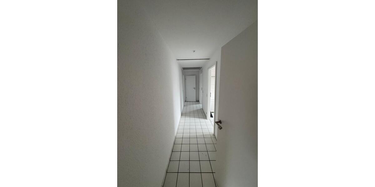 Dachgeschoßwohnung Saarlouis - 3 Zimmer, 90 m&sup2;, 1.050&euro; | Angebot:25892458