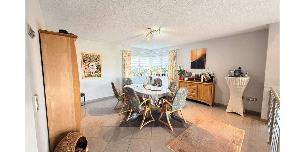 Einfamilienhaus Überherrn / Felsberg Felsberg - 8 Zimmer, 430 m&sup2;, 799.000&euro; | Angebot:25668689