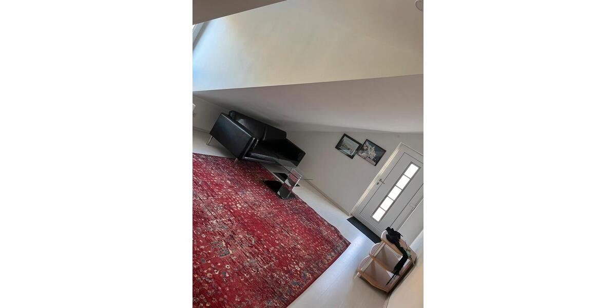 Dachgeschoßwohnung Saarbrücken Eschberg - 2 Zimmer, 55 m&sup2;, 600&euro; | Angebot:25797107