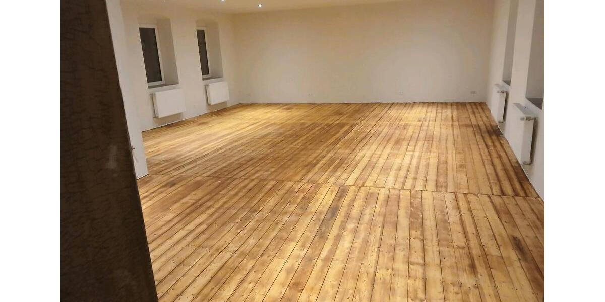 Etagenwohnung Sankt Wendel - 7 Zimmer, 180 m&sup2;, 1.000&euro; | Angebot:25056980