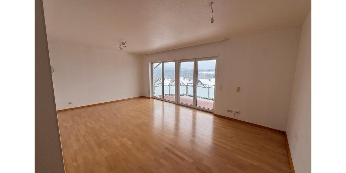 Erdgeschoßwohnung Püttlingen - 2.5 Zimmer, 83 m&sup2;, 700&euro; | Angebot:26653363
