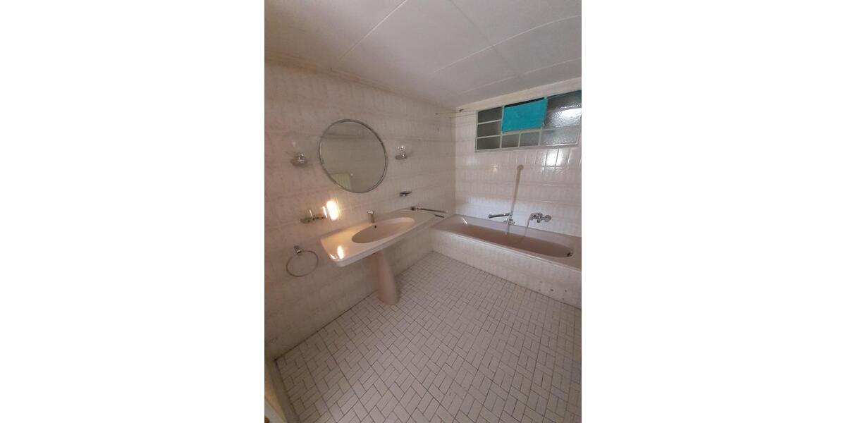 Einfamilienhaus Heusweiler - 3 Zimmer, 75 m&sup2;, 92.000&euro; | Angebot:25283380