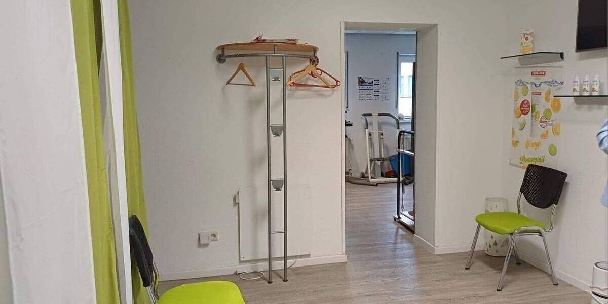 Gewerbeobjekt Sankt Ingbert Rohrbach - 9 Zimmer, 280 m&sup2;, 249.000&euro; | Angebot:26867387