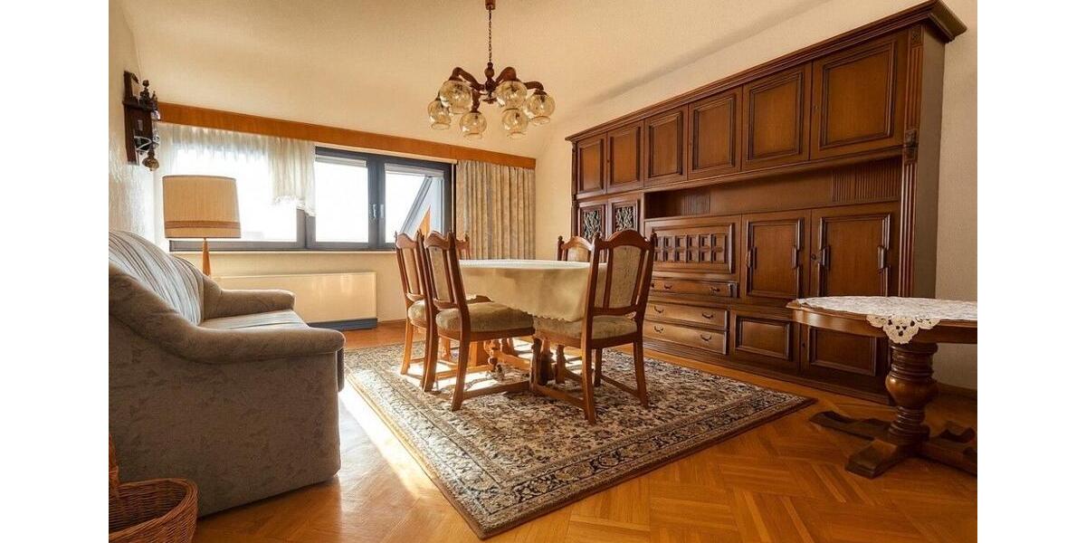 Etagenwohnung Völklingen - 3 Zimmer, 84 m&sup2;, 700&euro; | Angebot:25821374