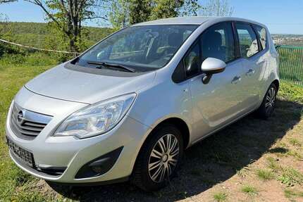Opel Meriva 253.000 km 800 &euro; Bildstock 66299