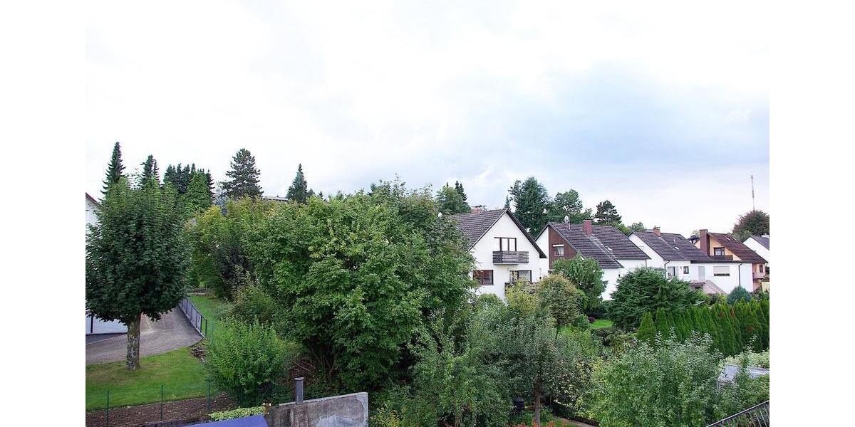 Dachgeschoßwohnung Riegelsberg - 3 Zimmer, 100 m&sup2;, 750&euro; | Angebot:25883822