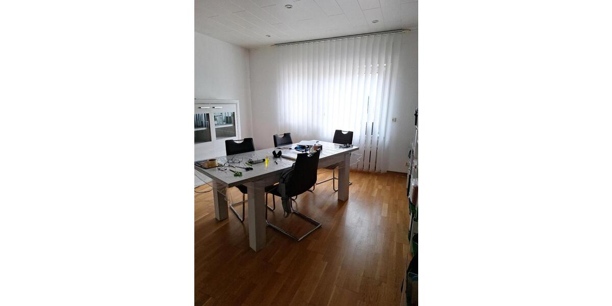 Etagenwohnung Homburg - 2 Zimmer, 85 m&sup2;, 950&euro; | Angebot:25238482