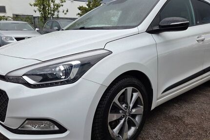 Hyundai i20 169.503 km 5.900 &euro; Saarbrücken 66115