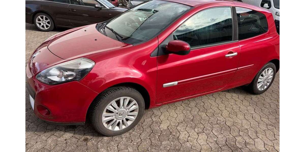 Renault Clio 110.000 km 3.990 &euro; Saarbrücken 66115