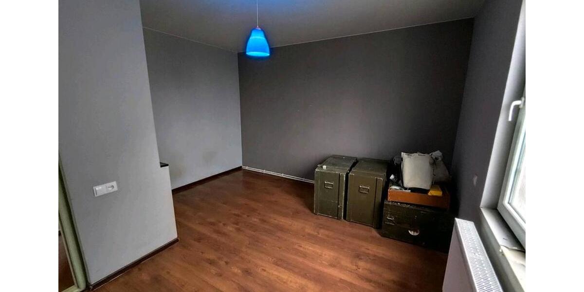 Einfamilienhaus Püttlingen - 10 Zimmer, 207 m&sup2;, 190.000&euro; | Angebot:26322667