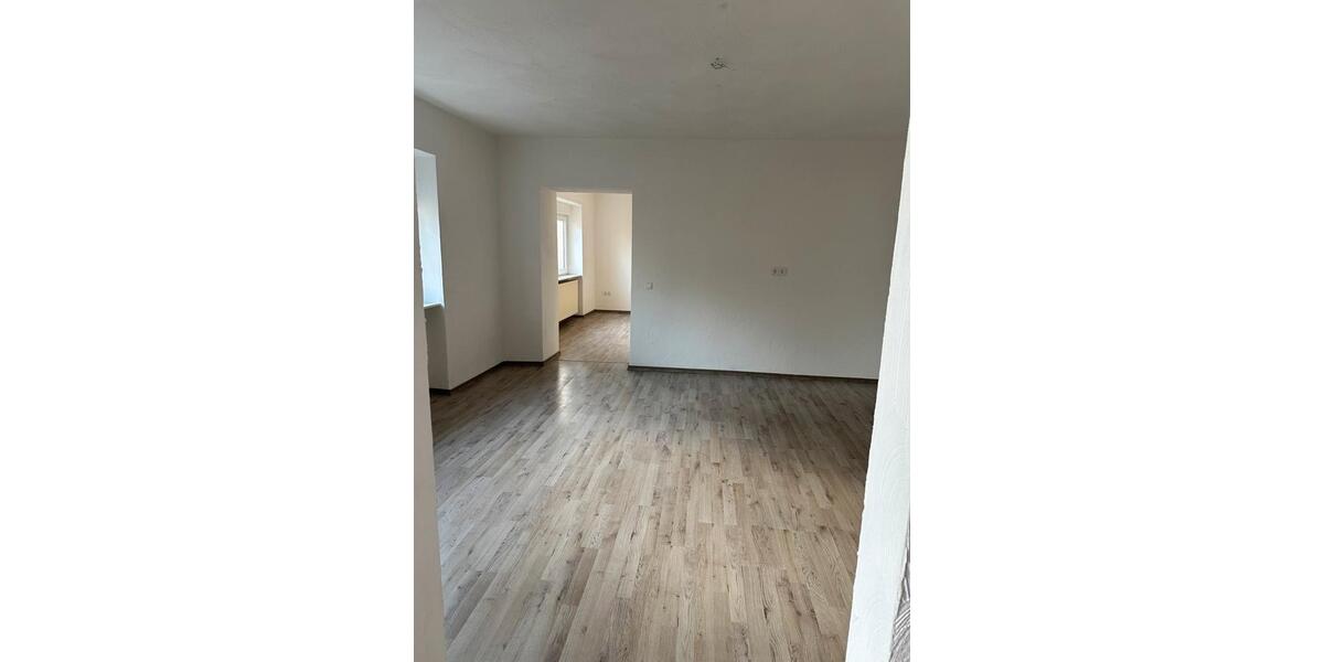 Einfamilienhaus Neunkirchen - 4 Zimmer, 110 m&sup2;, 1.350&euro; | Angebot:26120745