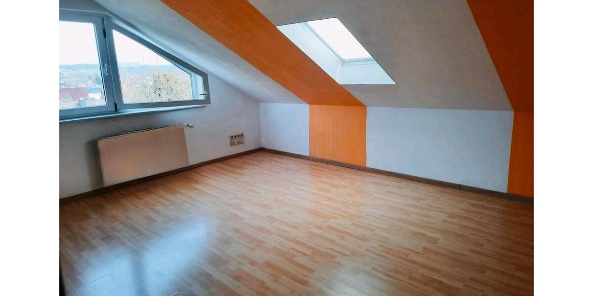 Dachgeschoßwohnung Saarlouis - 1 Zimmer, 33 m&sup2;, 85.000&euro; | Angebot:25655764
