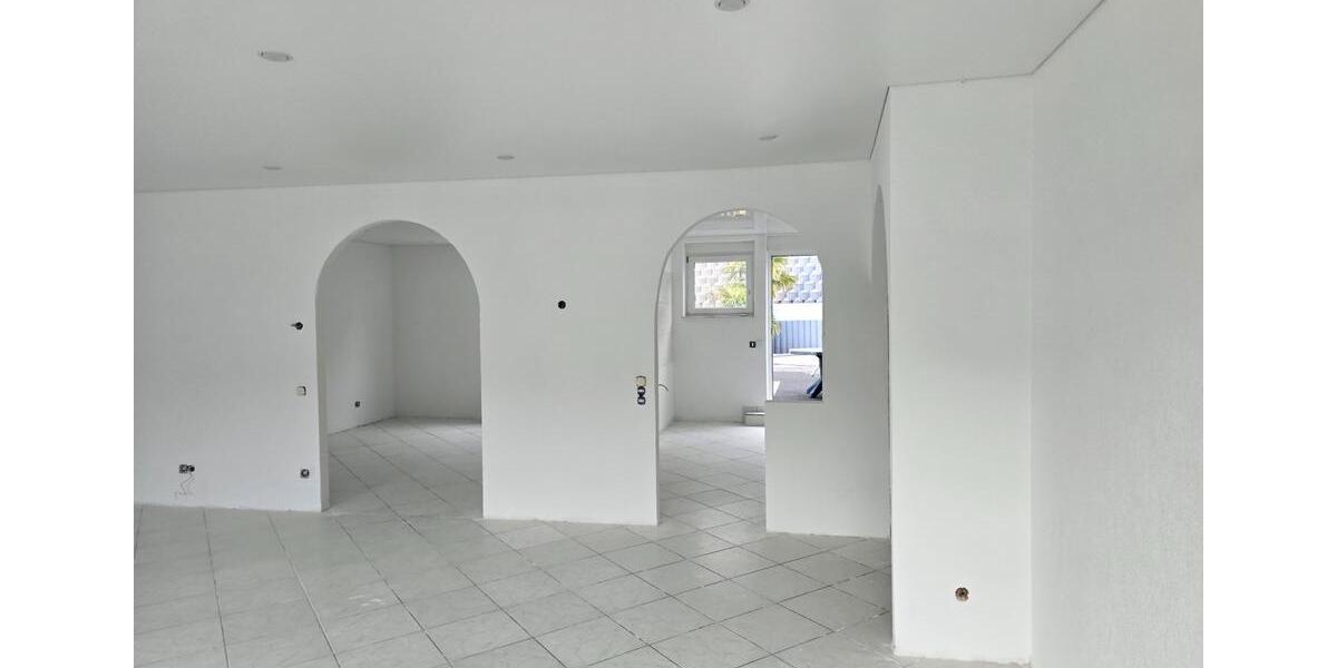 Etagenwohnung Saarbrücken Brebach-Fechingen - 5 Zimmer, 155 m&sup2;, 210.000&euro; | Angebot:26111977
