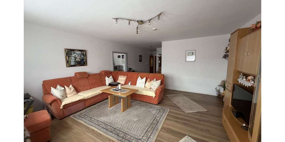 Etagenwohnung Lebach - 4 Zimmer, 98 m&sup2;, 650&euro; | Angebot:26745356