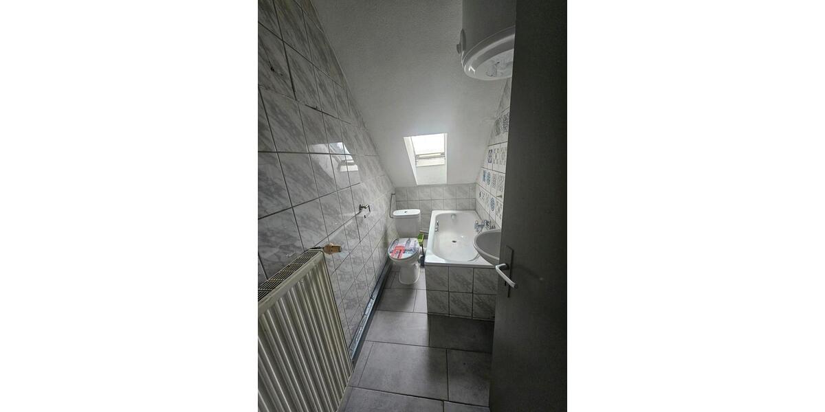 Dachgeschoßwohnung Neunkirchen Heinitz - 1 Zimmer, 55 m&sup2;, 470&euro; | Angebot:25838100