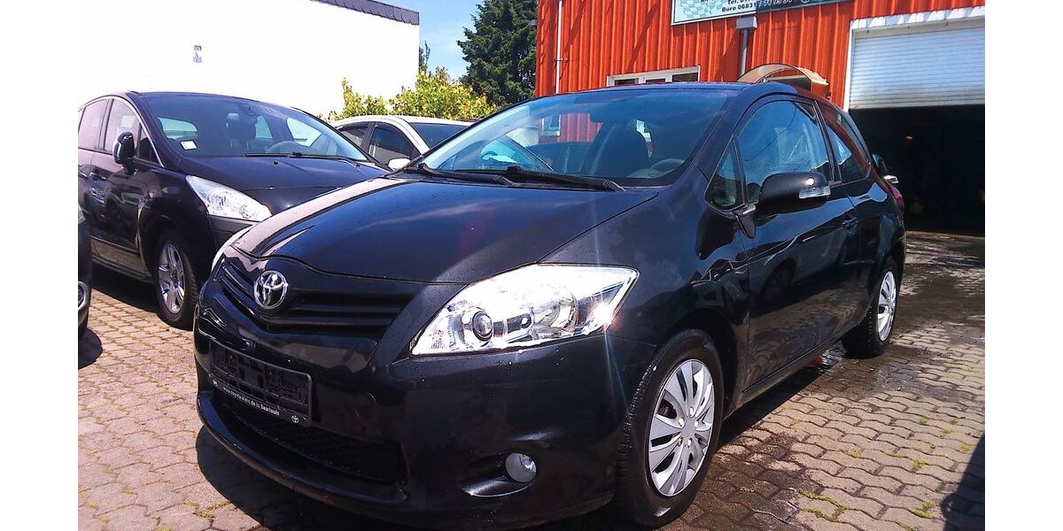 Toyota Auris 215.000 km 2.990 &euro; Saarlouis 66740