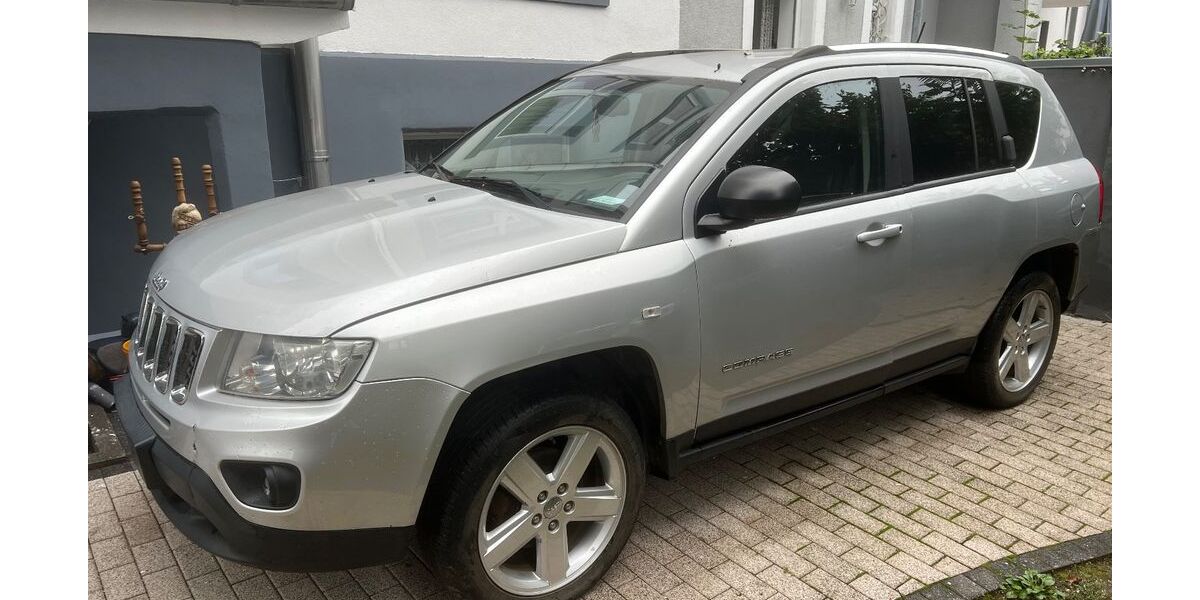 Jeep Compass 141.282 km 5.990 &euro; Saarlouis 66740