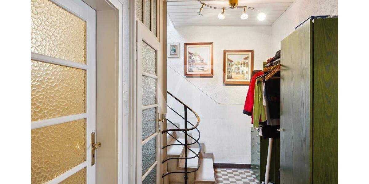 Mehrfamilienhaus, Wohnhaus Ensdorf - 7 Zimmer, 137 m&sup2;, 195.000&euro; | Angebot:25677170