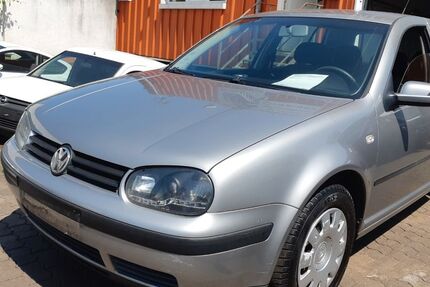 VW Golf 225.000 km 1.490 &euro; Saarlouis 66740