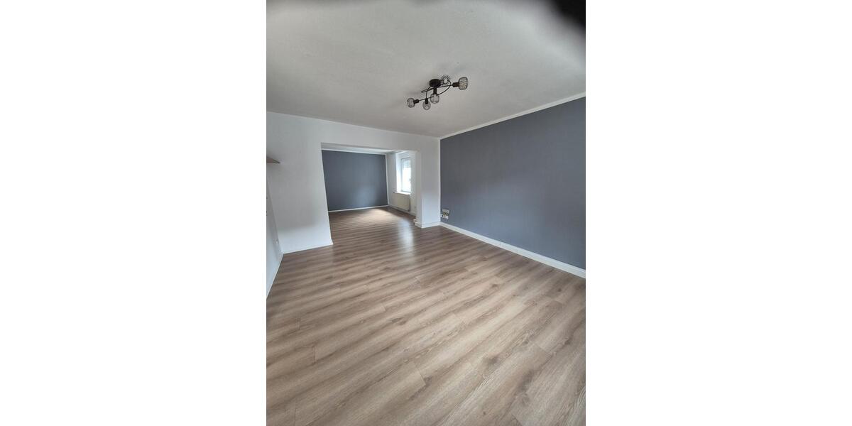 Einfamilienhaus Saarlouis - 5 Zimmer, 80 m&sup2;, 170.000&euro; | Angebot:26705672