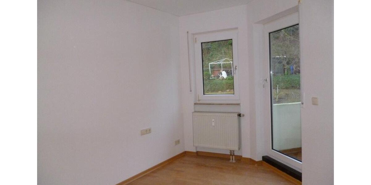 Etagenwohnung Saarbrücken St. Arnual - 2 Zimmer, 56 m&sup2;, 490&euro; | Angebot:25853648