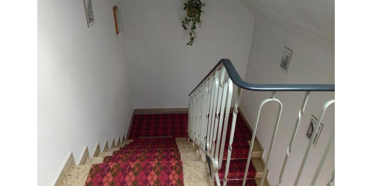 Etagenwohnung Dillingen (Saar) - 7 Zimmer, 135 m&sup2;, 980&euro; | Angebot:25973501