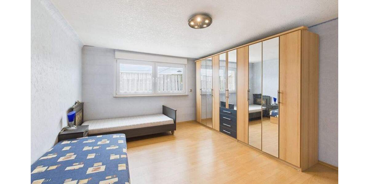 Einfamilienhaus Saarwellingen / Schwarzenholz Schwarzenholz - 4 Zimmer, 96 m&sup2;, 105.000&euro; | Angebot:25687884