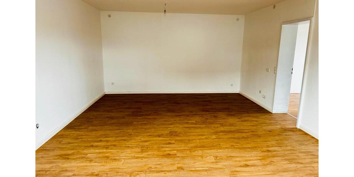 Etagenwohnung Heusweiler - 5 Zimmer, 100 m&sup2;, 700&euro; | Angebot:25944433