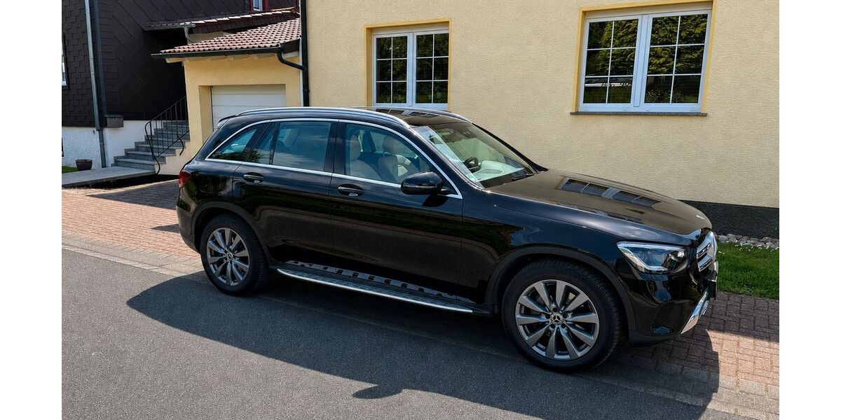 Mercedes-Benz GLC 220 113.000 km 28.600 &euro; Schiffweiler 66578