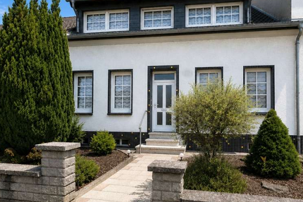 Haus Saarlouis - 7 Zimmer, 134 m&sup2;, 215.000&euro; | Angebot:27112633