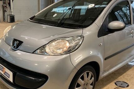 Peugeot 107 77.400 km 4.990 &euro; Saarbrücken 66121