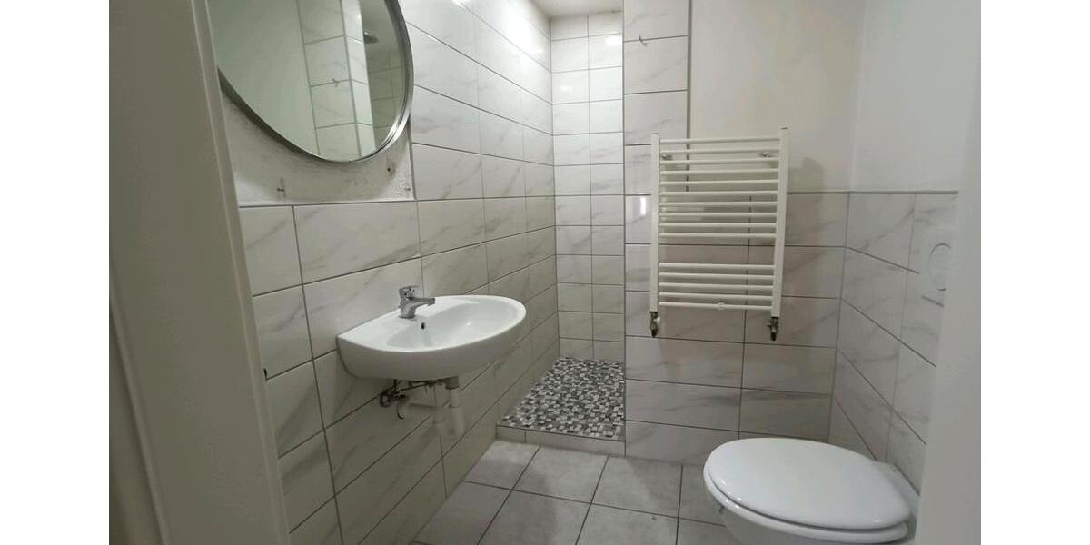 Etagenwohnung Saarbrücken Neue Bremm - 1 Zimmer, 30 m&sup2;, 299&euro; | Angebot:24654349