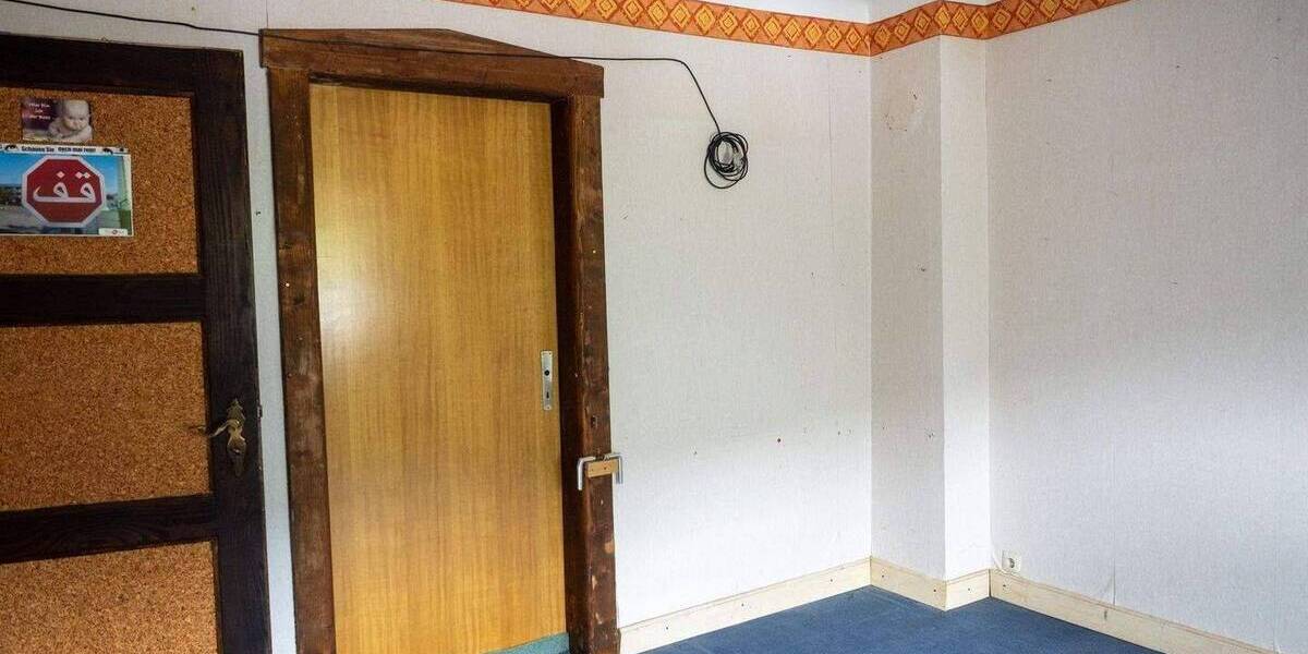 Mehrfamilienhaus, Wohnhaus Saarbrücken Scheidt - 9 Zimmer, 189 m&sup2;, 259.000&euro; | Angebot:26875325