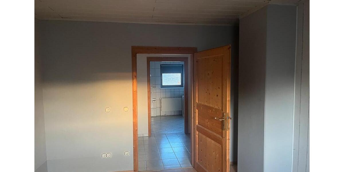 Etagenwohnung Völklingen - 3 Zimmer, 85 m&sup2;, 950&euro; | Angebot:24842830
