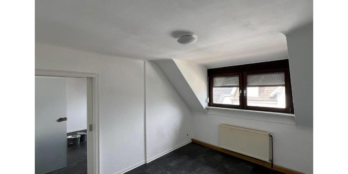 Dachgeschoßwohnung Spiesen-Elversberg Elversberg - 4 Zimmer, 100 m&sup2;, 900&euro; | Angebot:25539823