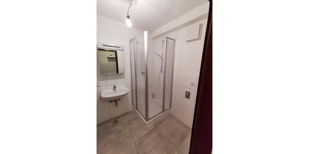 Etagenwohnung Neunkirchen - 1 Zimmer, 32 m&sup2;, 300&euro; | Angebot:25371557