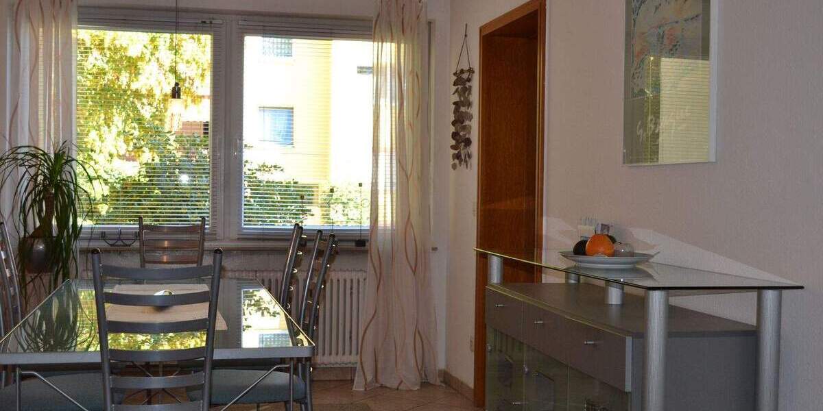 Etagenwohnung Saarbrücken Eschberg - 3 Zimmer, 89 m&sup2;, 199.000&euro; | Angebot:26723917