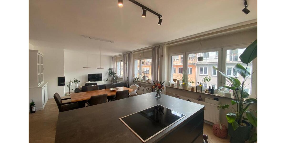 Etagenwohnung Saarbrücken - 3 Zimmer, 84 m&sup2;, 800&euro; | Angebot:26696397