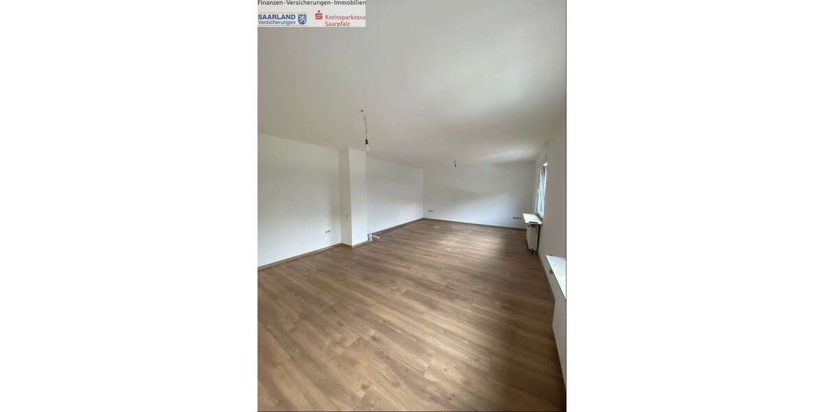 Etagenwohnung Saarbrücken Eschberg - 4 Zimmer, 100 m&sup2;, 880&euro; | Angebot:25823840