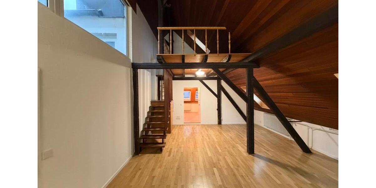 Etagenwohnung Homburg - 2 Zimmer, 65 m&sup2;, 690&euro; | Angebot:25722971