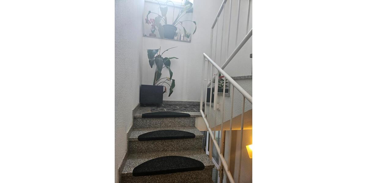 Reihenhaus Saarbrücken Dudweiler - 5 Zimmer, 230 m&sup2;, 319.000&euro; | Angebot:27092320