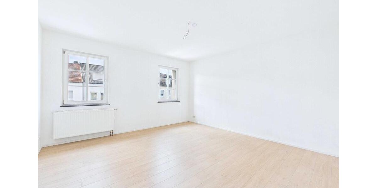 Etagenwohnung Saarlouis - 3 Zimmer, 117 m&sup2;, 1.150&euro; | Angebot:25782412
