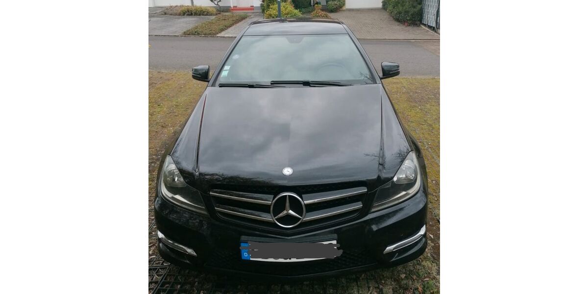 Mercedes-Benz C 180 185.000 km 9.300 &euro; Saarbrücken 66129
