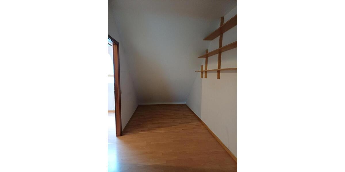 Etagenwohnung Völklingen - 5 Zimmer, 105 m&sup2;, 980&euro; | Angebot:25964523