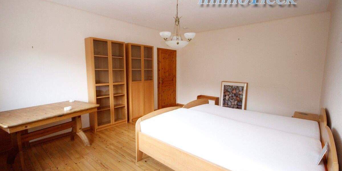 Doppelhaushälfte Bexbach - 9 Zimmer, 213 m&sup2;, 298.000&euro; | Angebot:25664167