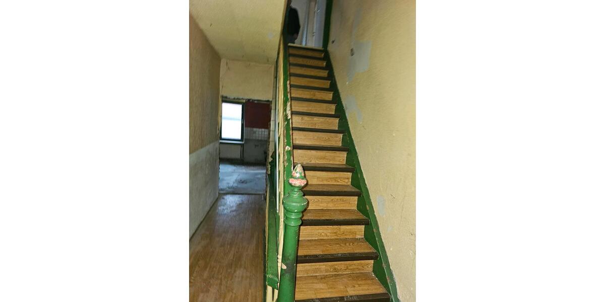 Einfamilienhaus Sankt Wendel - 9 Zimmer, 223 m&sup2;, 160.000&euro; | Angebot:23163782