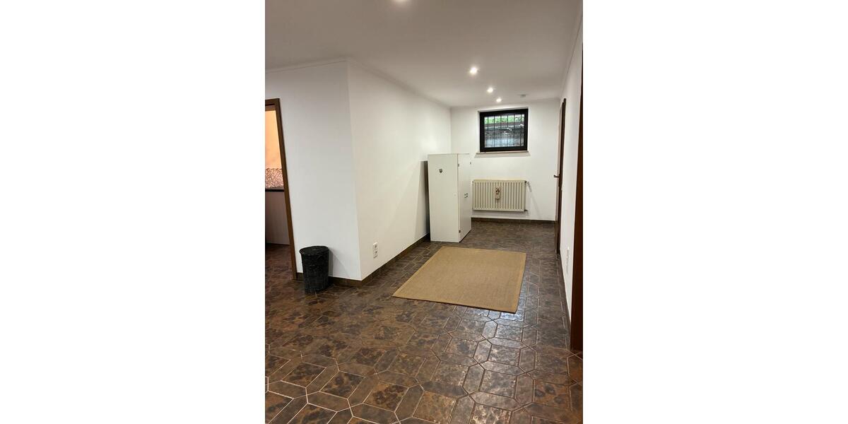 Erdgeschoßwohnung Püttlingen - 4 Zimmer, 108 m&sup2;, 900&euro; | Angebot:26566236