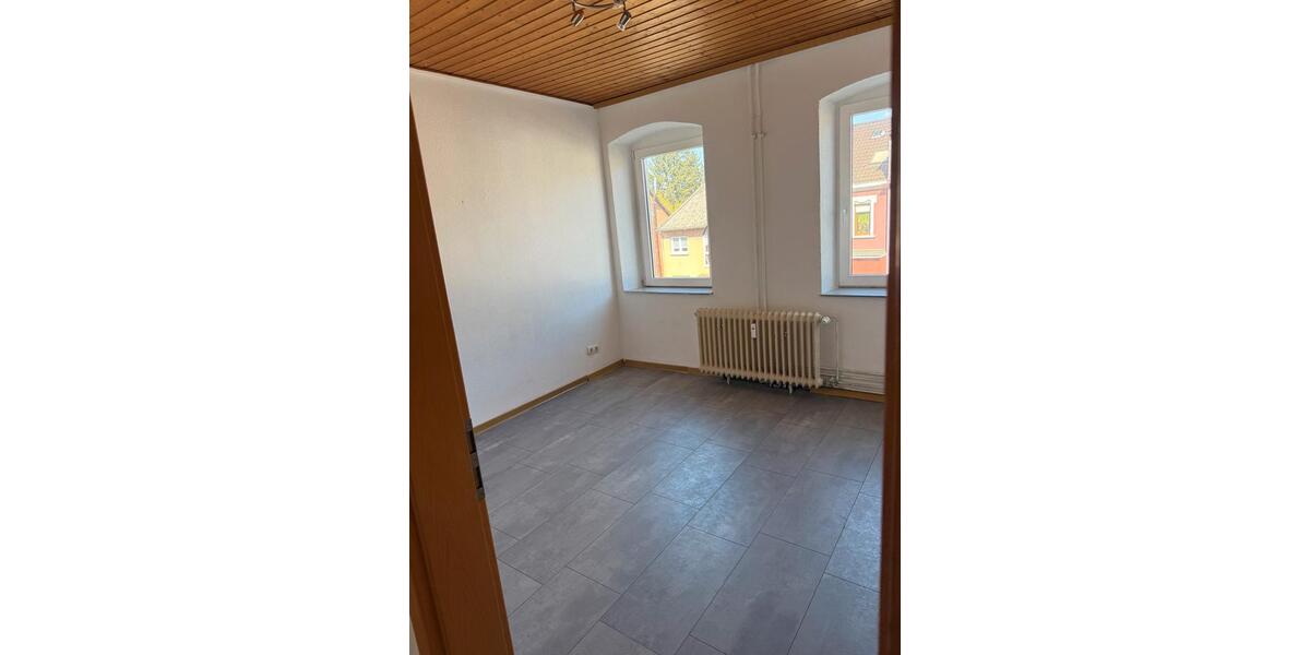 Einfamilienhaus Völklingen - 3 Zimmer, 70 m&sup2;, 550&euro; | Angebot:25841890