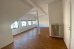 Dachgeschoßwohnung Saarbrücken Eschberg - 4 Zimmer, 125 m&sup2;, 950&euro; | Angebot:25852414